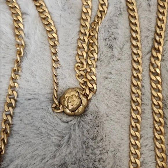 Chanel Light Gray Quilted Crossbody Bag - Picture 2 of 7